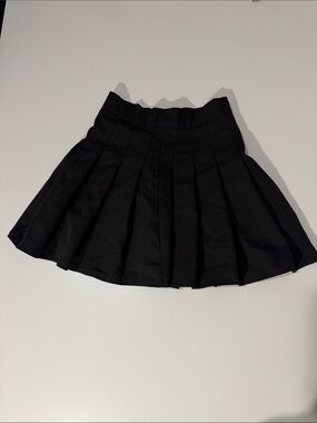 SHEIN Black Pleated Mini Skirt